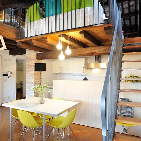 Stop & Sleep Apartment *